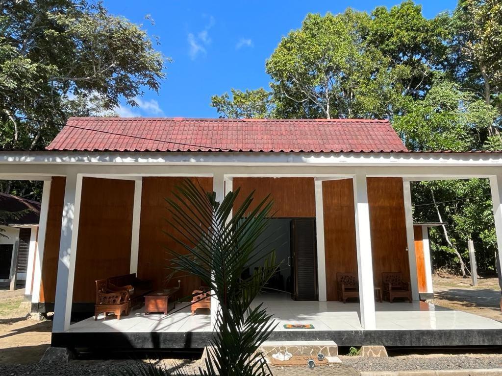 Capital O 92612 Penginapan D'Alas Purwo & Beachnearpadang Savana Sadengan Баньювангі Екстер'єр фото