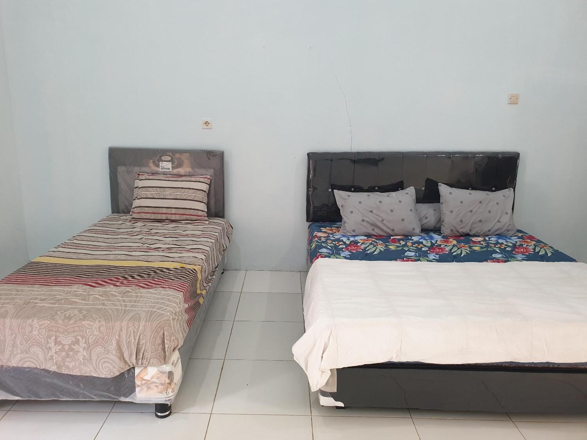 Capital O 92612 Penginapan D'Alas Purwo & Beachnearpadang Savana Sadengan Баньювангі Екстер'єр фото