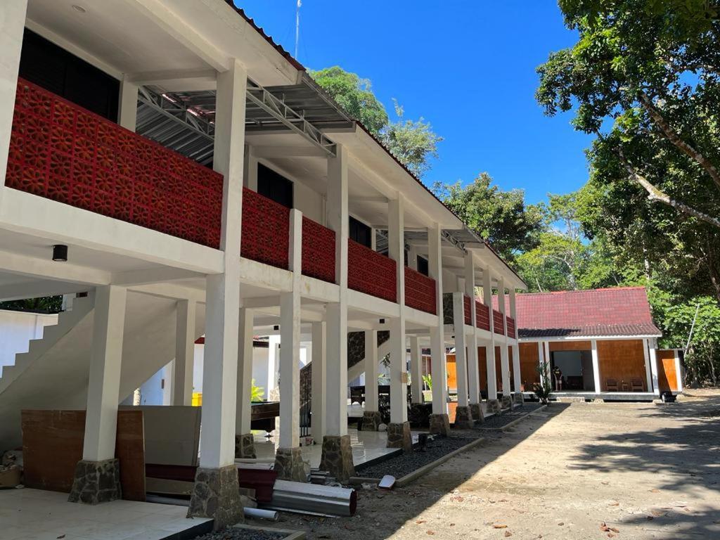 Capital O 92612 Penginapan D'Alas Purwo & Beachnearpadang Savana Sadengan Баньювангі Екстер'єр фото