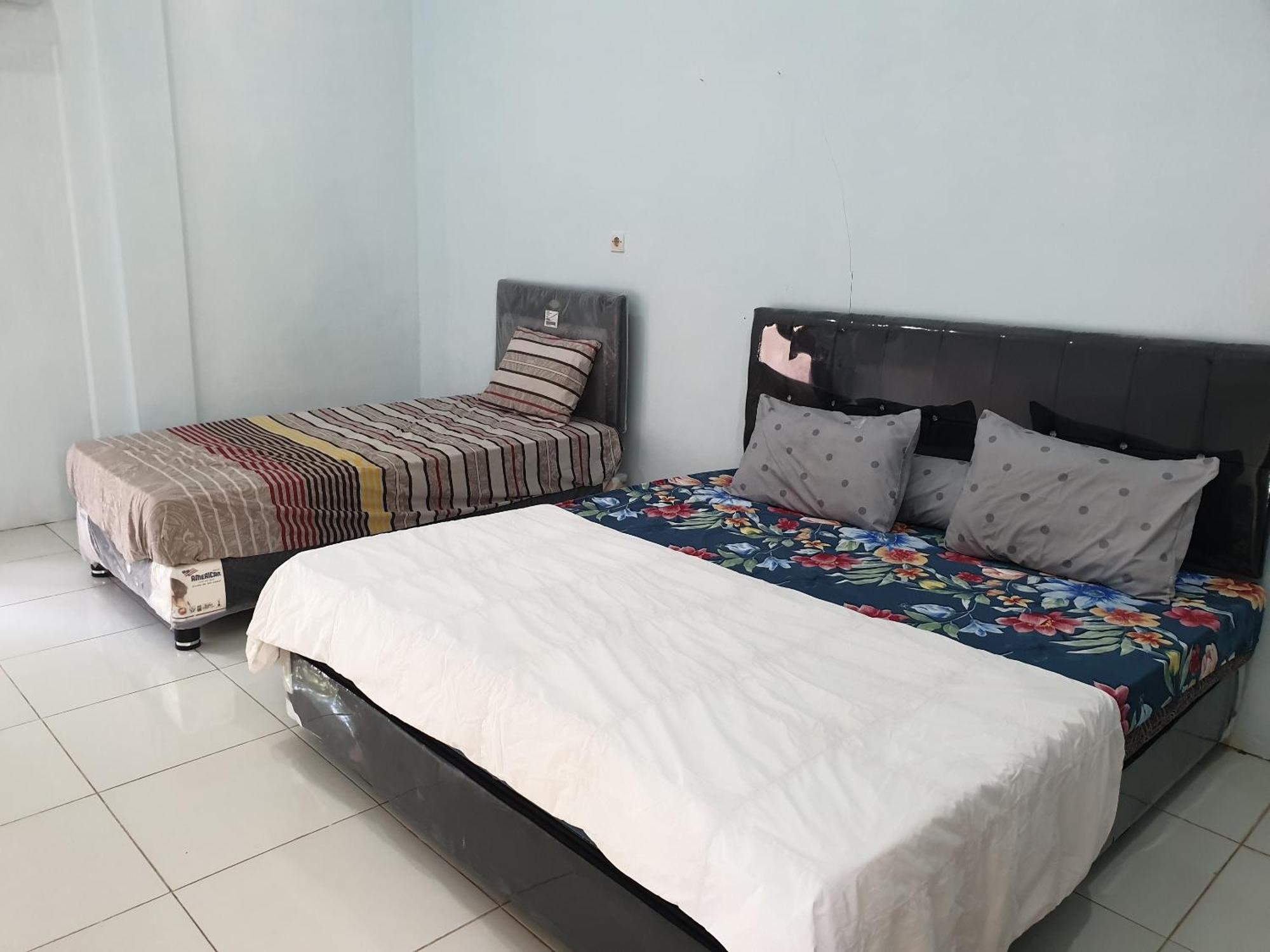 Capital O 92612 Penginapan D'Alas Purwo & Beachnearpadang Savana Sadengan Баньювангі Екстер'єр фото