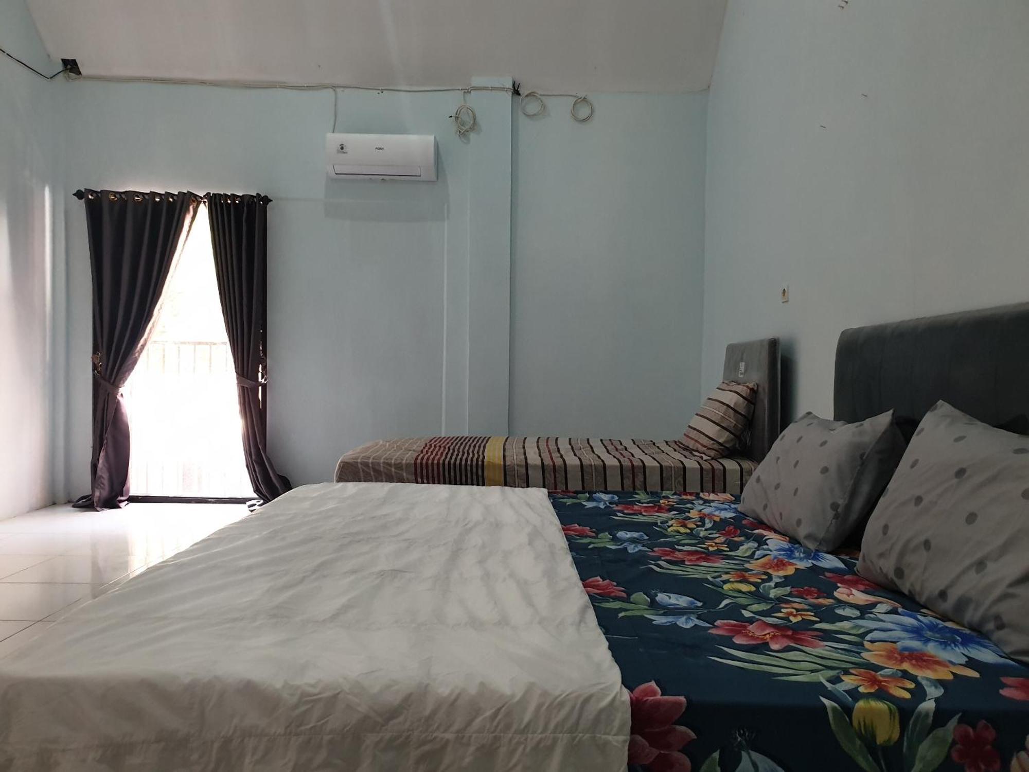 Capital O 92612 Penginapan D'Alas Purwo & Beachnearpadang Savana Sadengan Баньювангі Екстер'єр фото